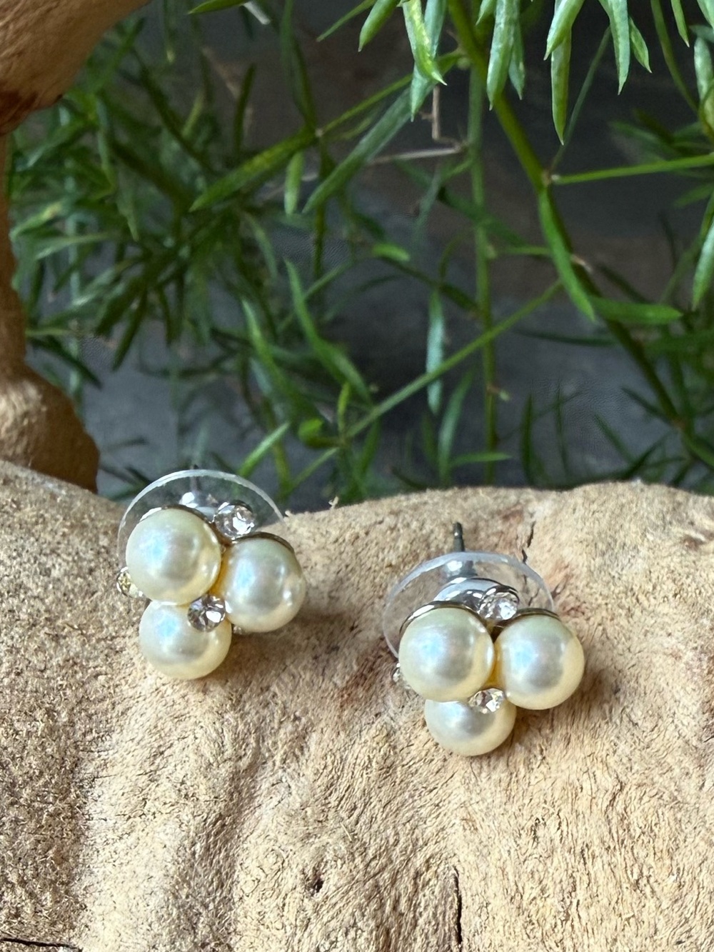 New🌟BHLHN-Wedding Classic Pearl Cluster Stud Earrings - Cream Pearls on Silver